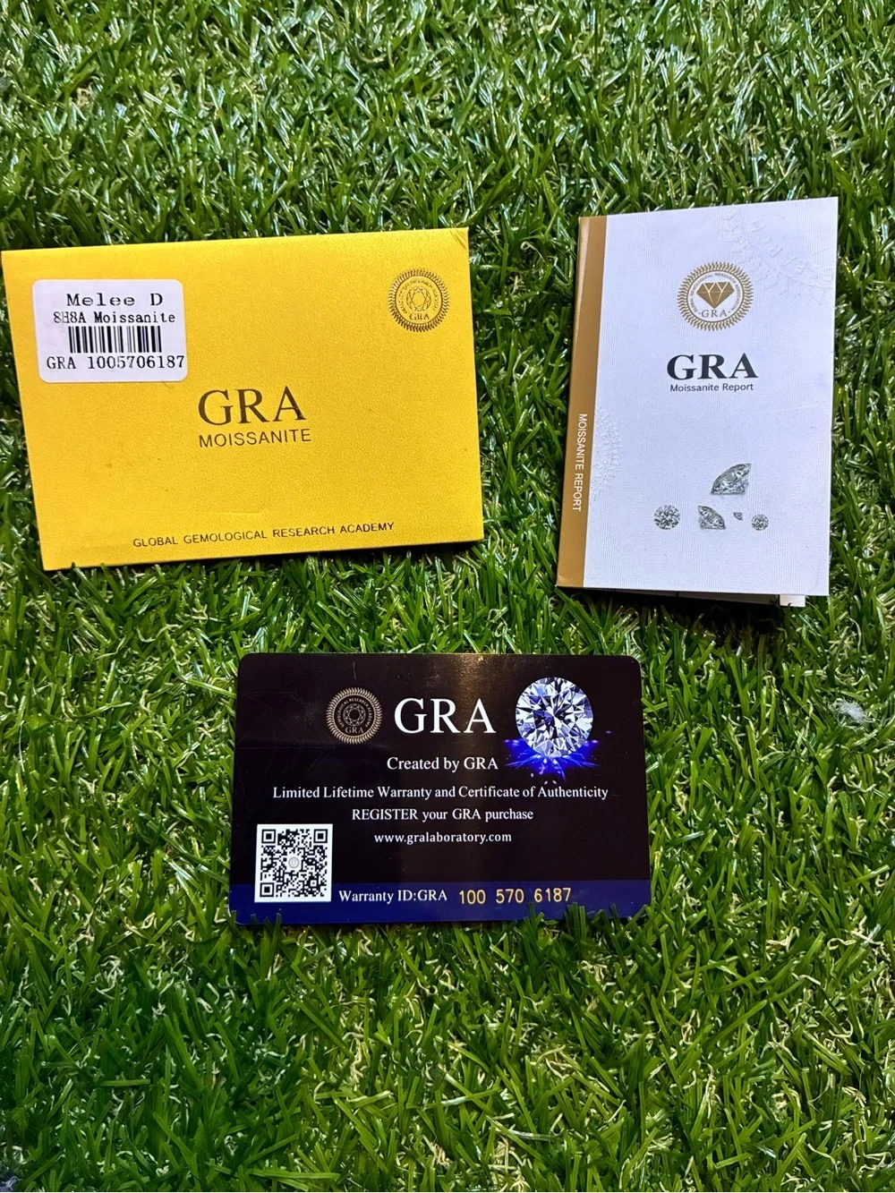 GRA Moissanite Round Studs with Tester - White/Silver Sparkle